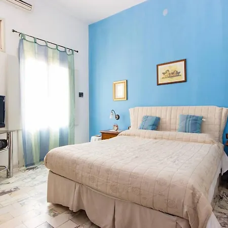 L'isola Di Ortigia Сиракузы